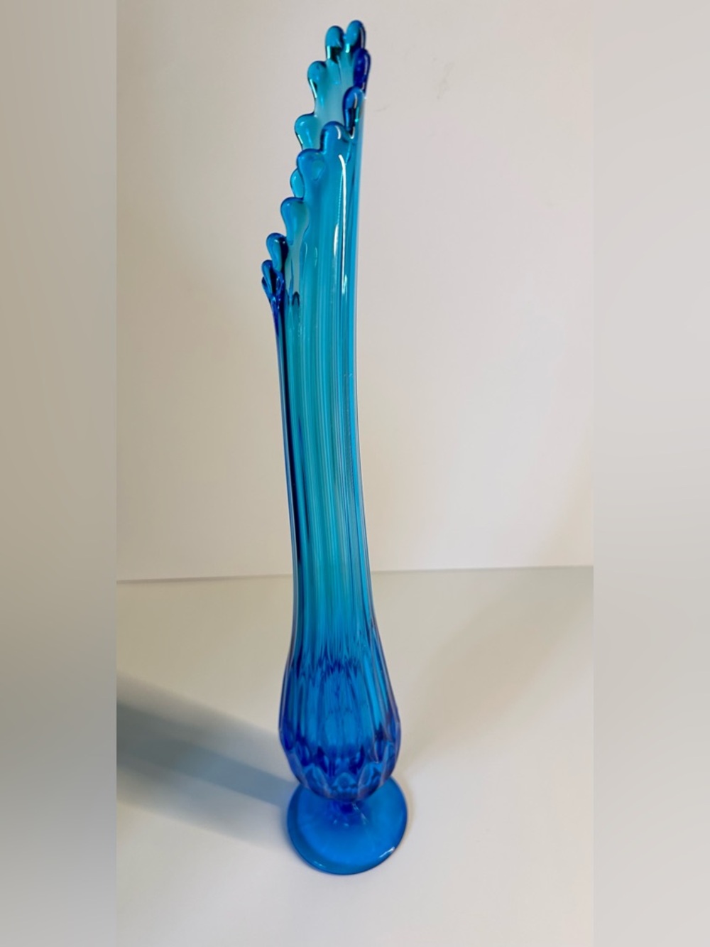 Fenton Thumbprint Colonial Blue Swung Vase 18.5” - Picture 5 of 7